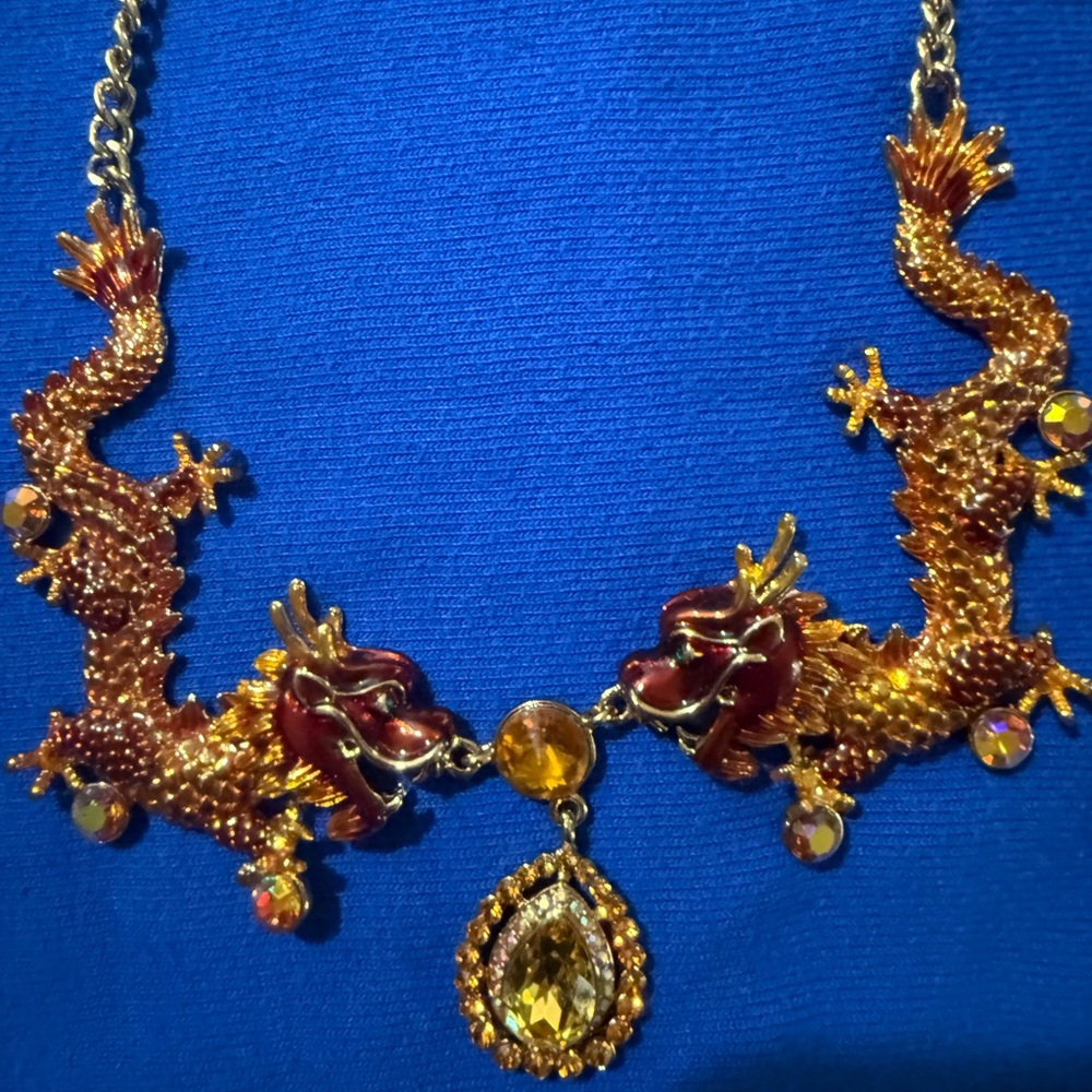 Dragons Butler And Wilson extraordinary double dragon necklace lovely statement